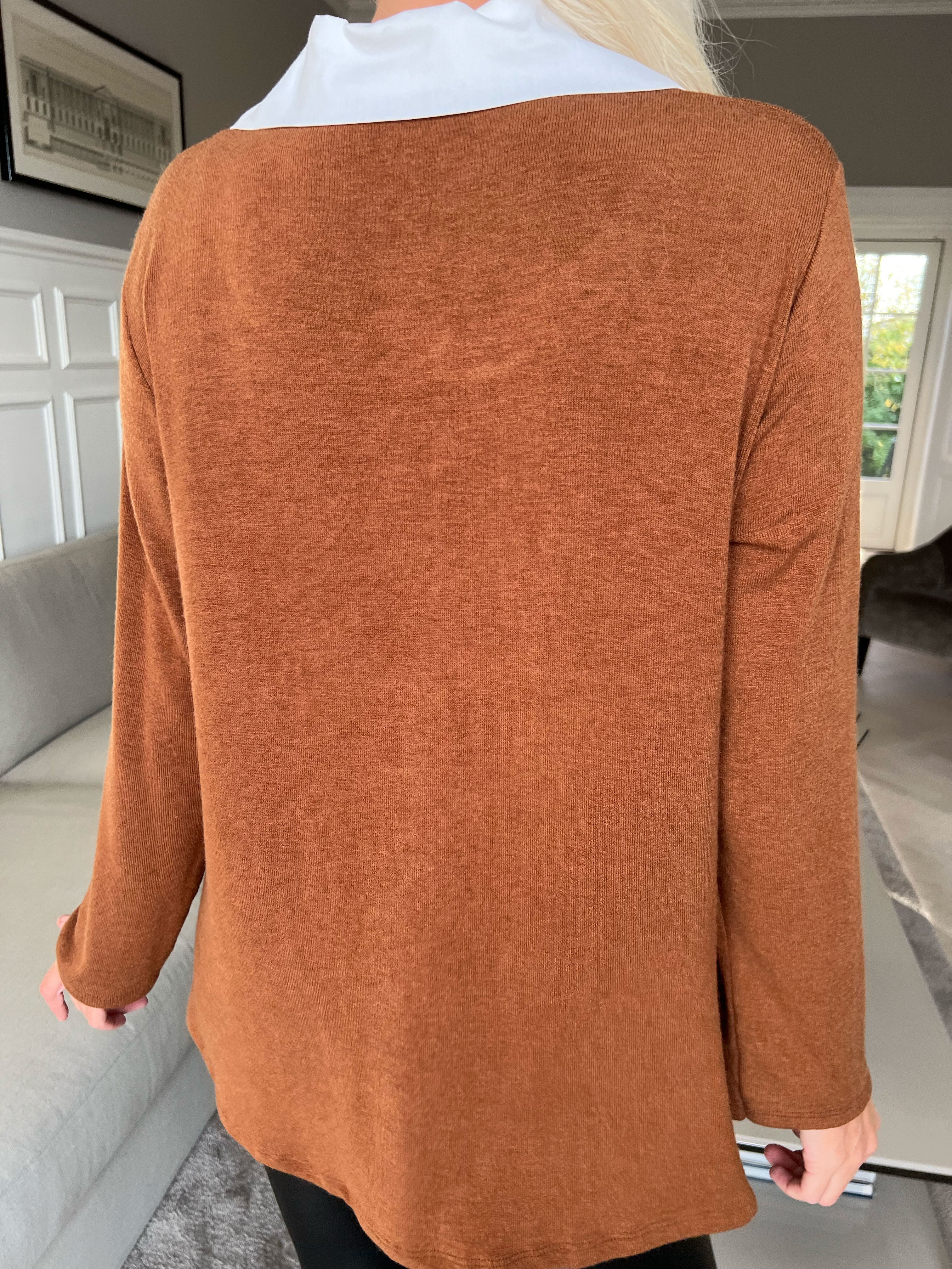 Rita - Härlig mjuk blus med vit skjortkrage